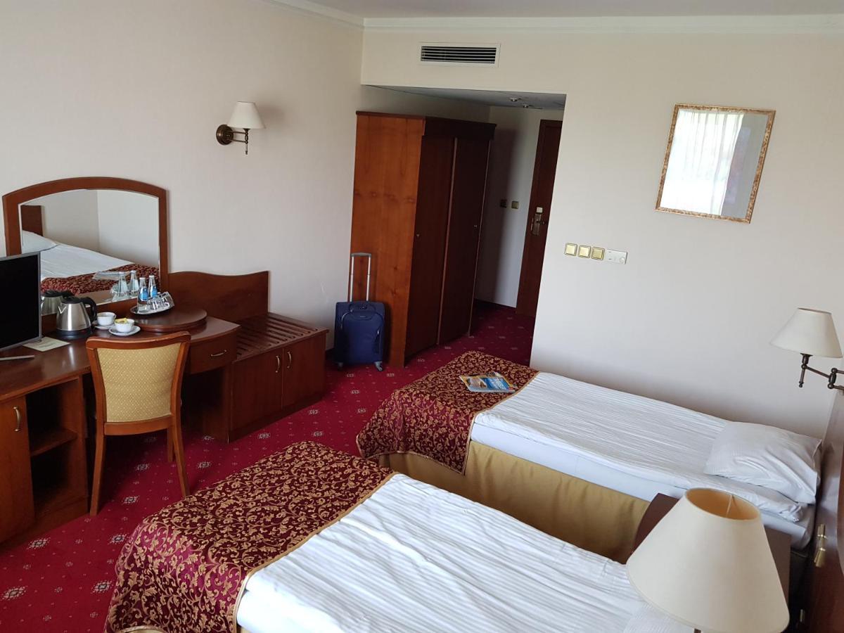 Hotel Sympozjum & Spa 크라쿠프 외부 사진