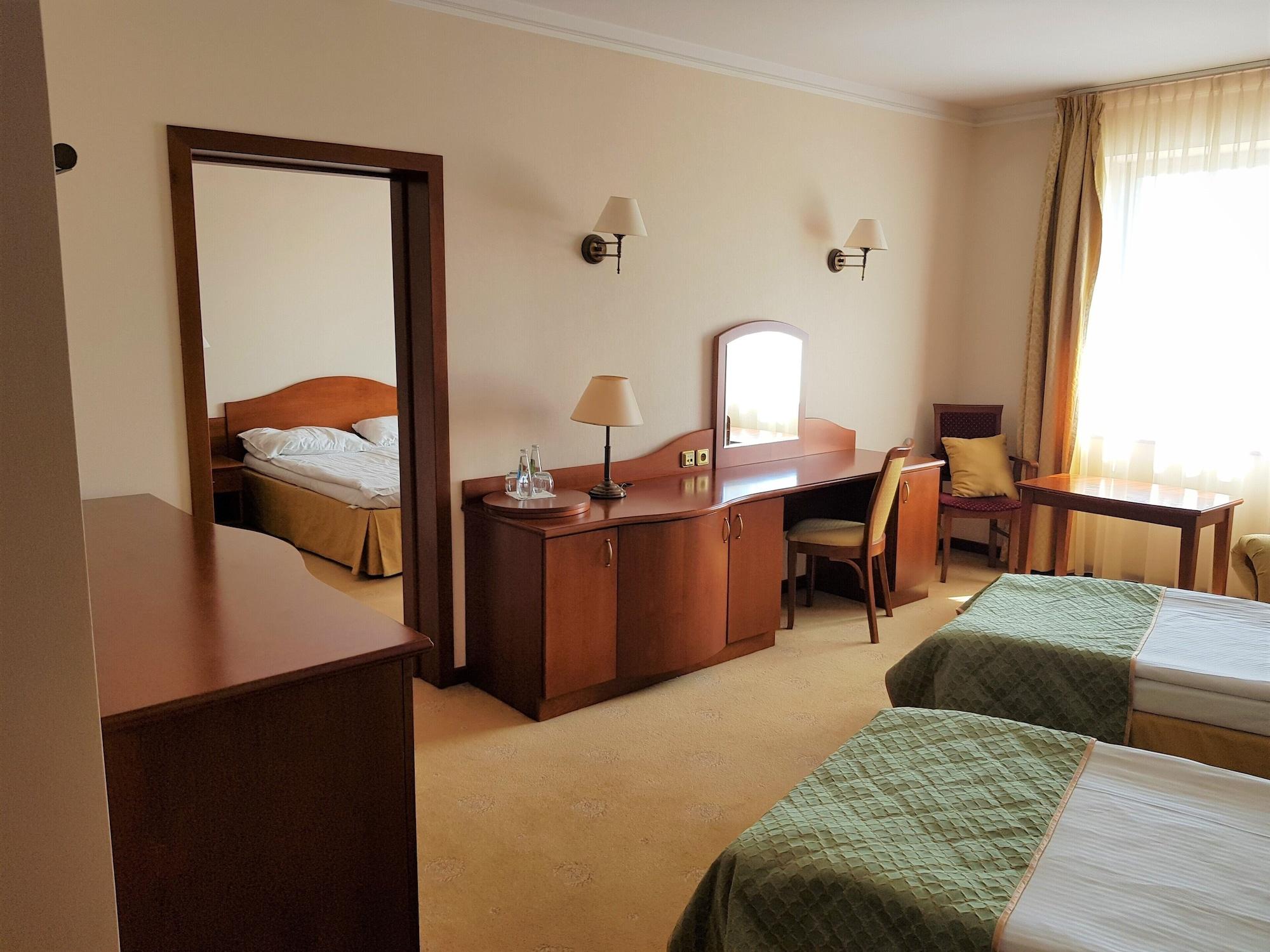 Hotel Sympozjum & Spa 크라쿠프 외부 사진